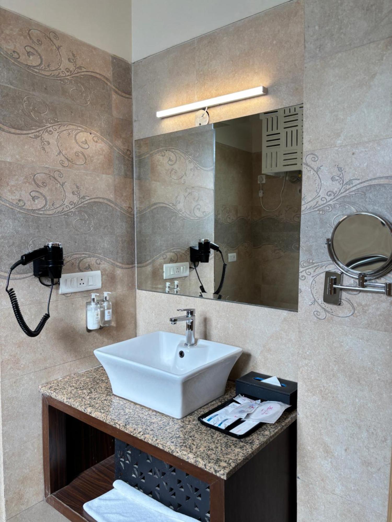 שימלה Regenta Resort & Spa Mashobra מראה חיצוני תמונה